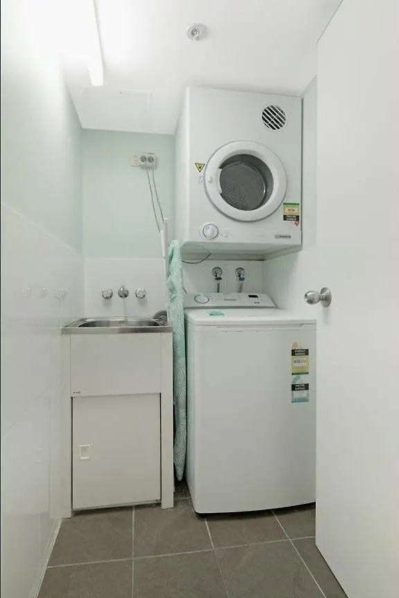 Beachside 1 Bdr Ocean View Apartment Broadbeach Χρυσή Ακτή